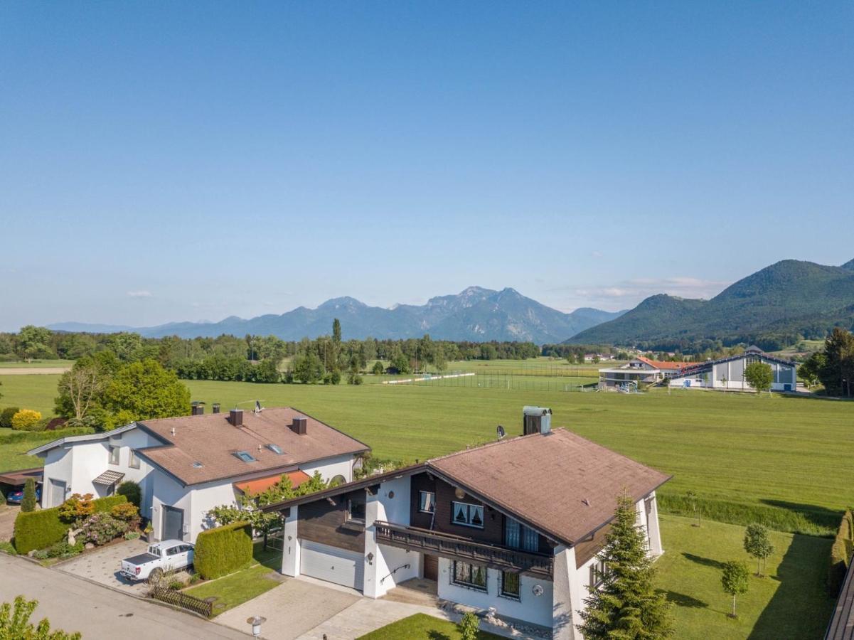 Direkt Zwischen Chiemsee U Alpen Dg Bernau am Chiemsee Esterno foto