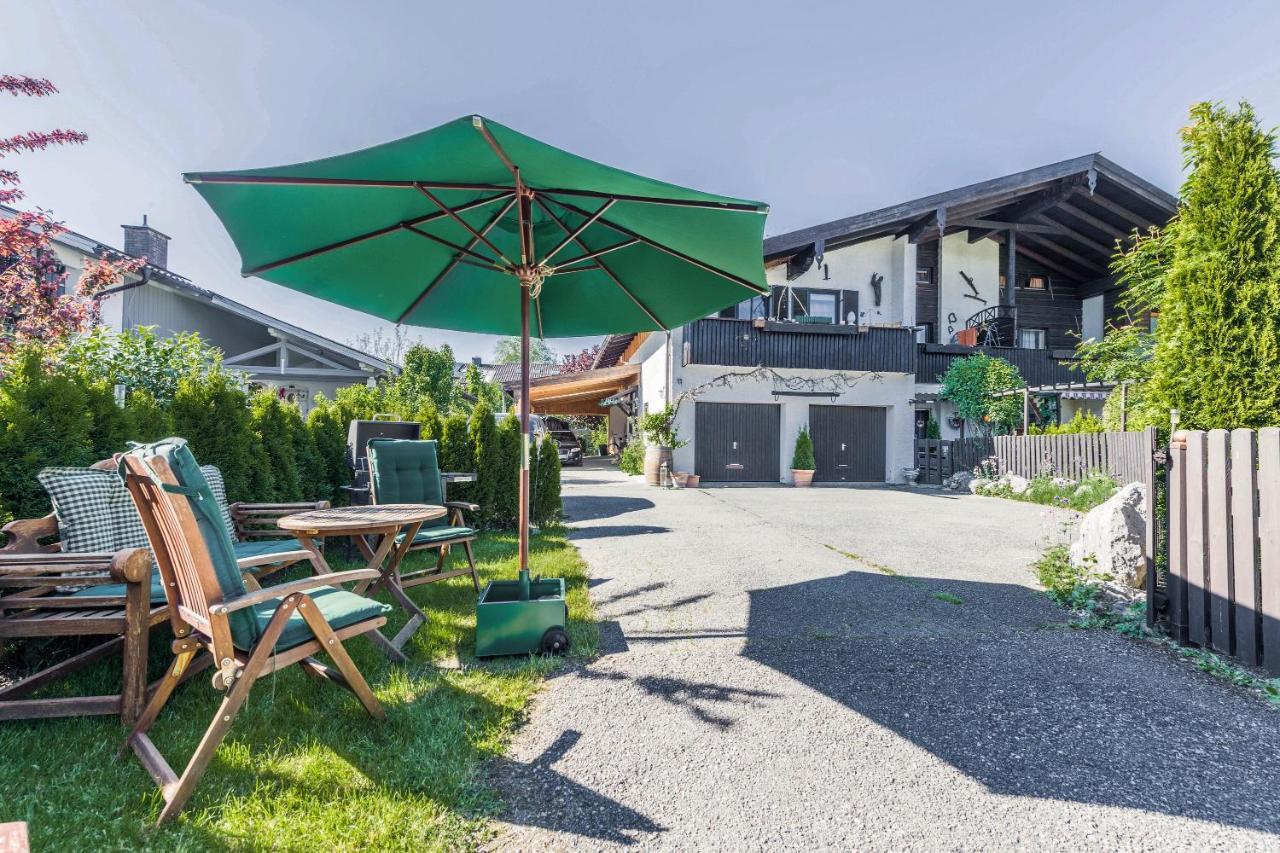 Direkt Zwischen Chiemsee U Alpen Dg Bernau am Chiemsee Esterno foto